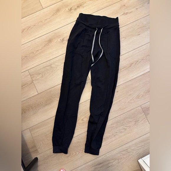 Lululemon throwback base runner high rise jogger - Picture 2 of 2